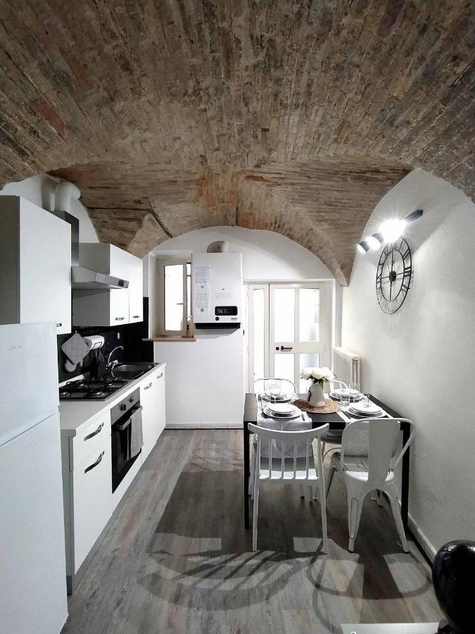 Appartement Casa In Centro Storico Vista Gran Sasso à Atri Extérieur photo